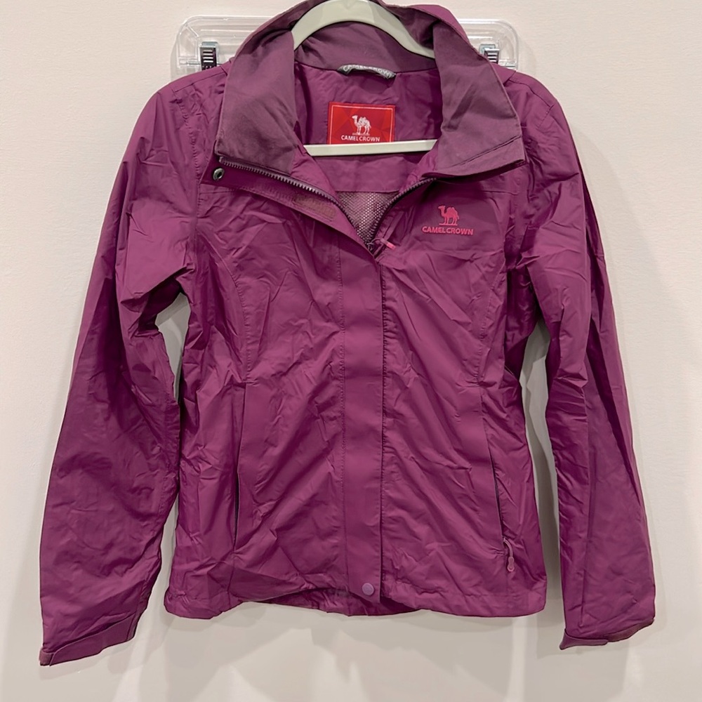 Women’s rain jacket